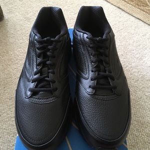 Brooks Black Tennis Shoes
